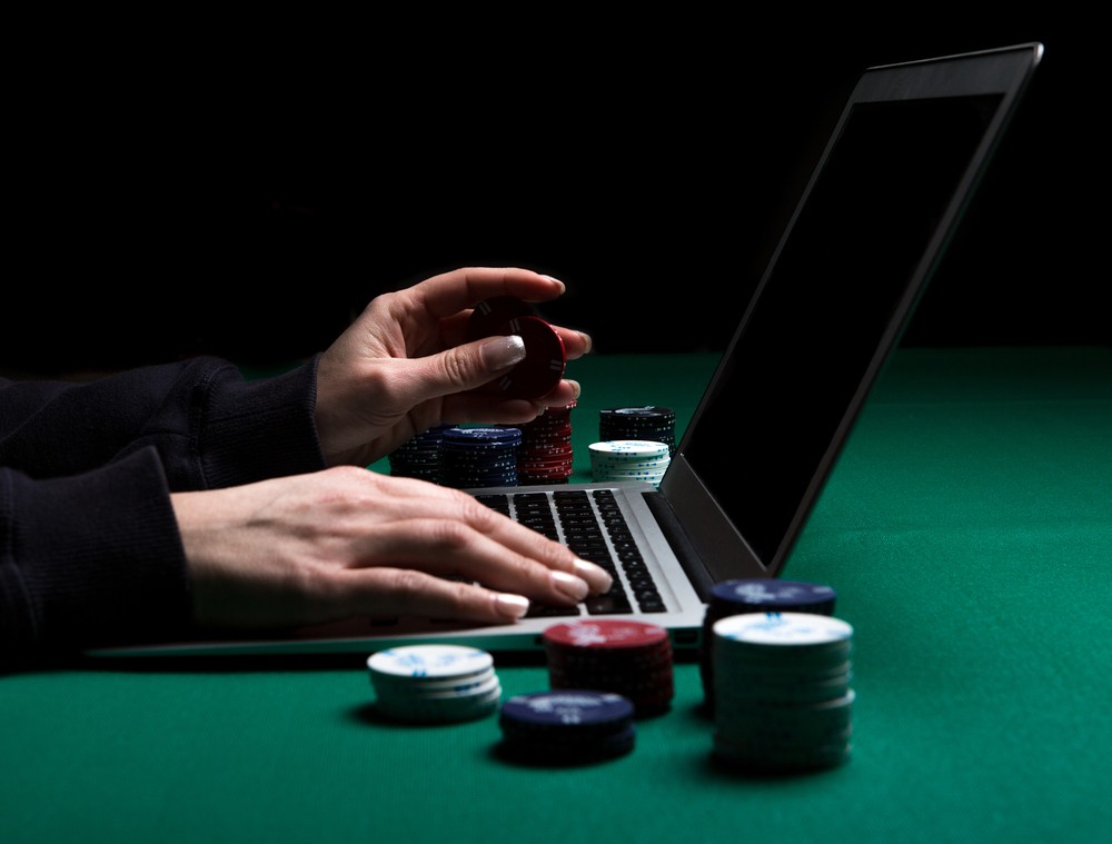 Live Casino vs RNG Games: Which Offers Better Odds for Players?